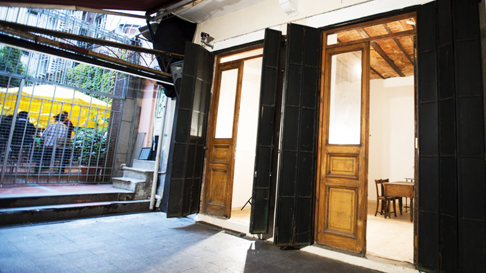 ISTIKLAL STREET STORE FOR RENT